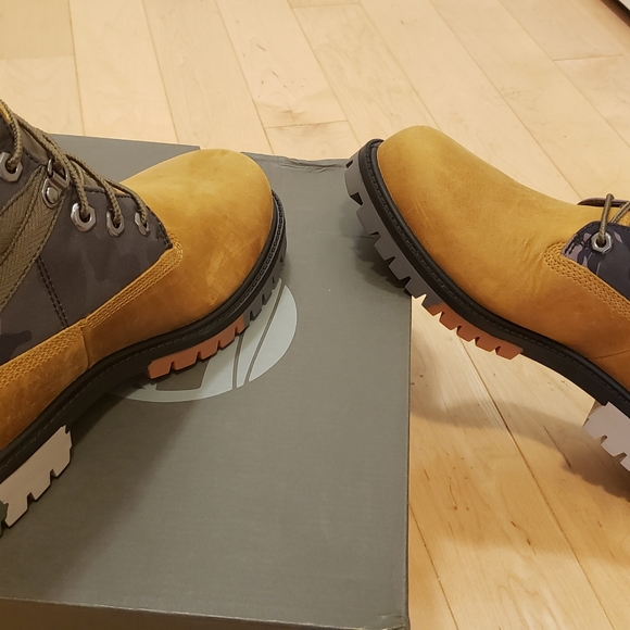 Timberland brand new in box size 8 - Picture 9 of 12